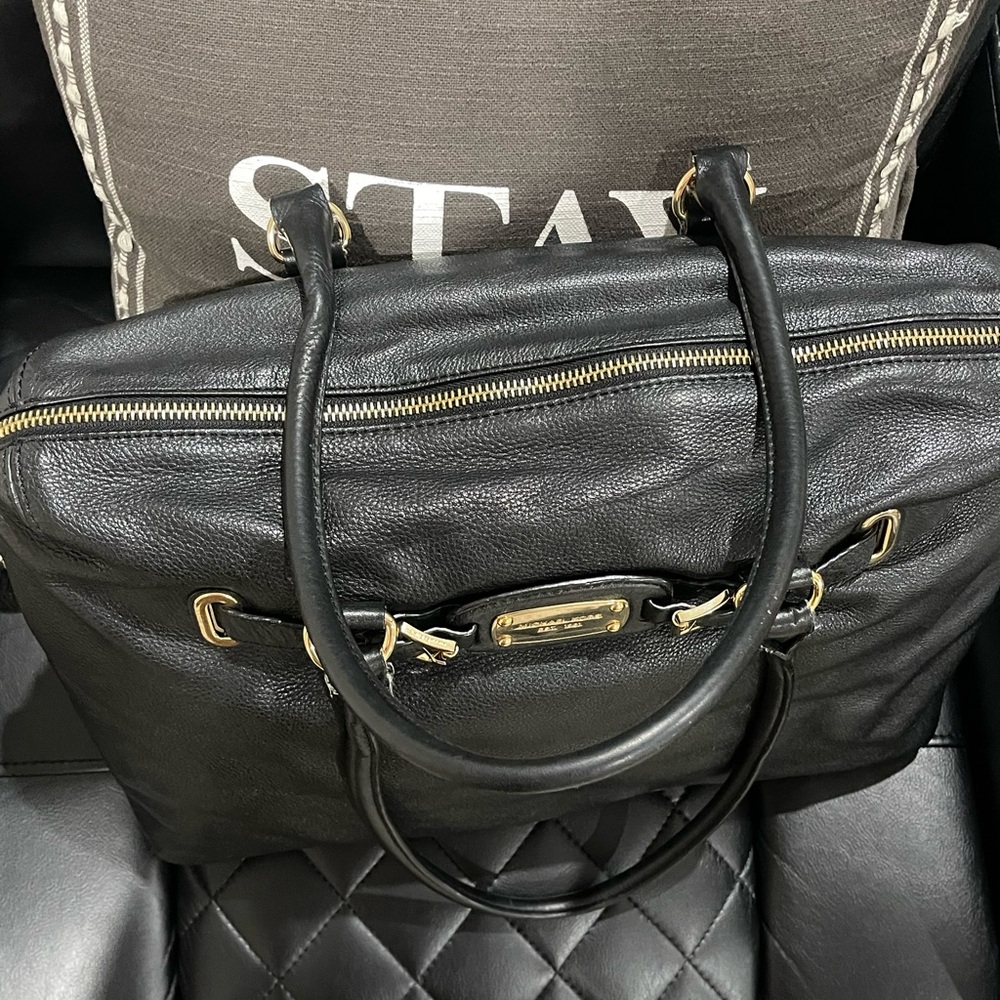 Black Leather Michael Kors Weekender Tote Bag w/Gold Accent - Picture 11 of 11